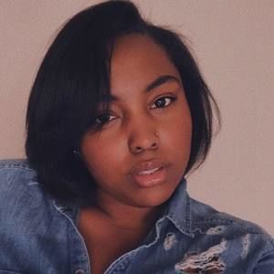 Meet your Posher, Simia